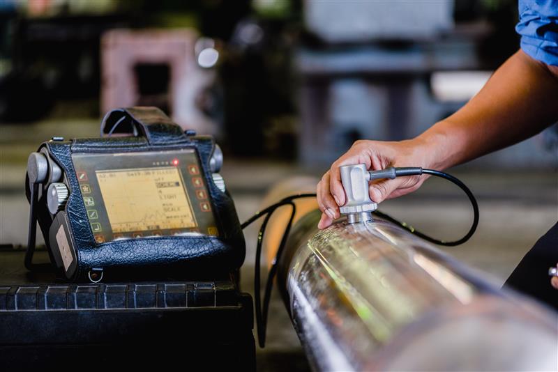 Non-destructive testing on wind turbines
